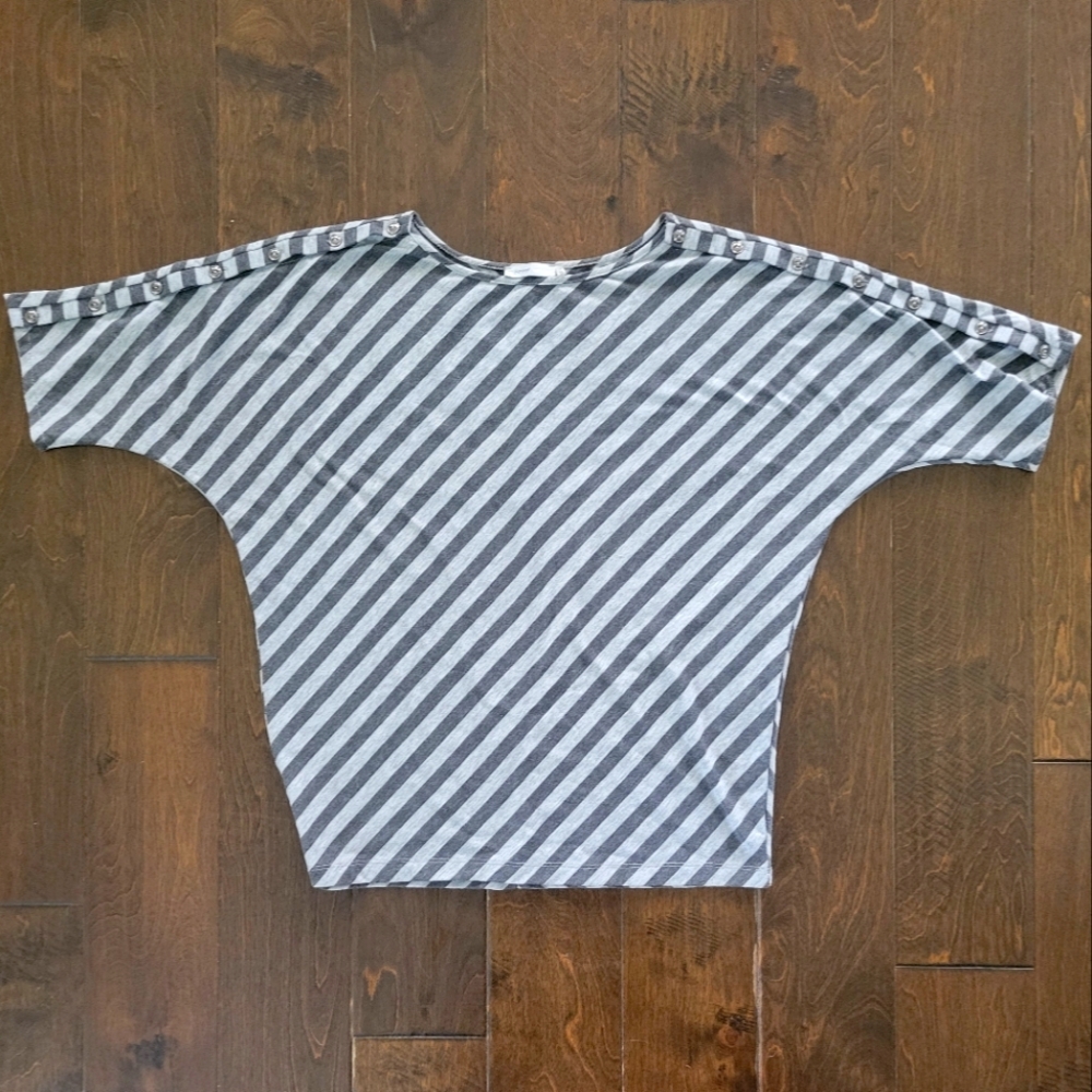 Forever Fashion Bat Wing Style Button Short Sleeve